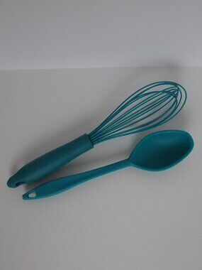 set of silicone kitchen utensils